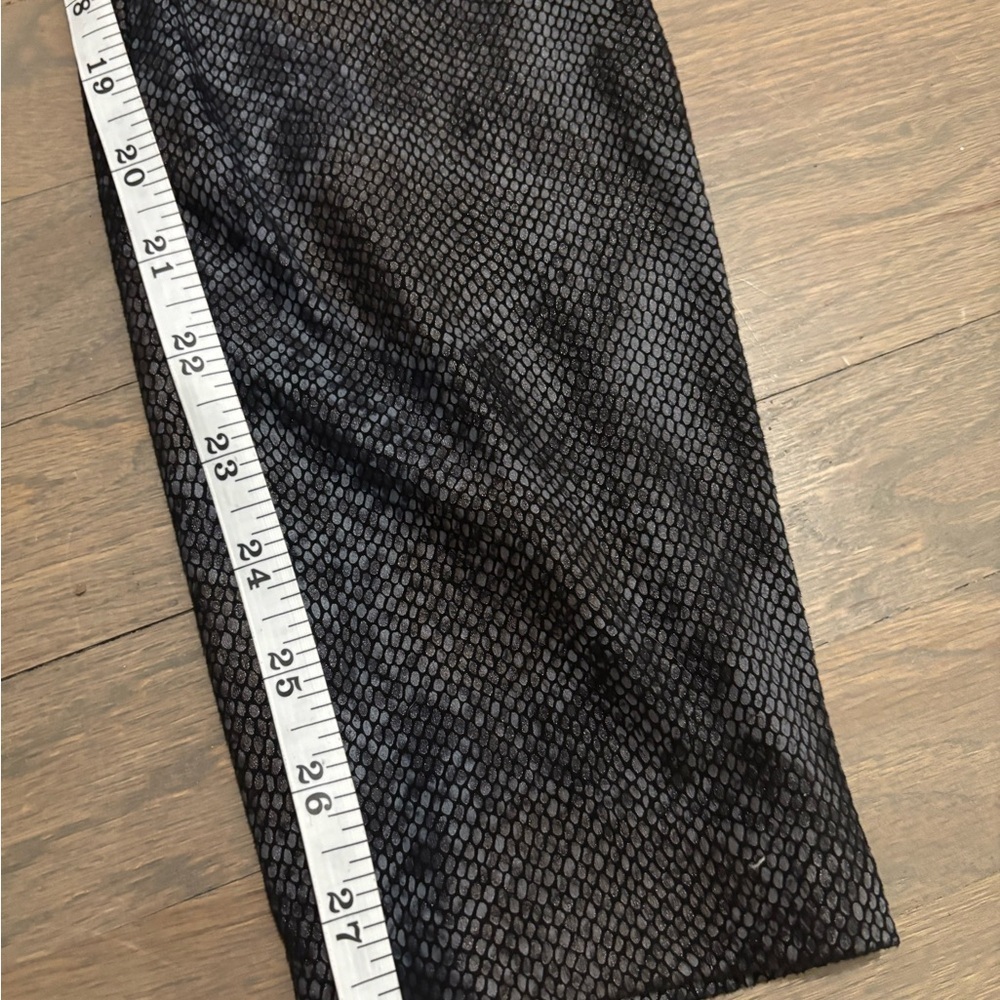 Zara’s Trafaluc Snakeskin Print Pants. Small - Picture 10 of 10